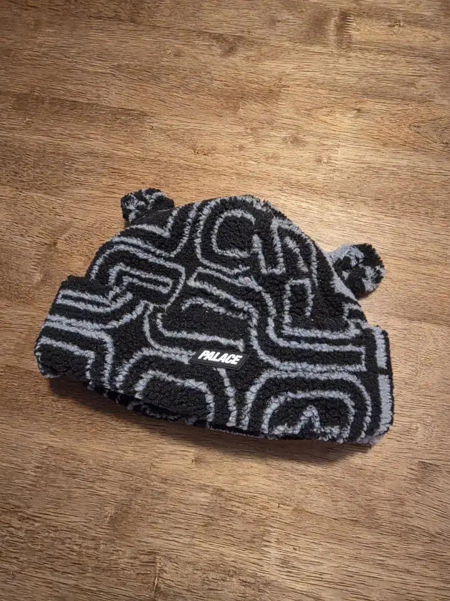 帽子 S/M PALACE Furry Ears Nein Cuff Beanie FURRY EARS NEIN CUFF BEANIE | PALACE SKATEBOARDS